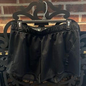 🔥Nike Shorts!Size:M Color:Black with Nike written in white inside.Approx. 14” L